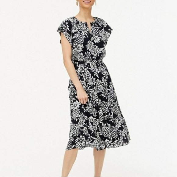 J. Crew Factory Dresses & Skirts - J. Crew Factory Blue And White Sleeveless Crinkle Dress